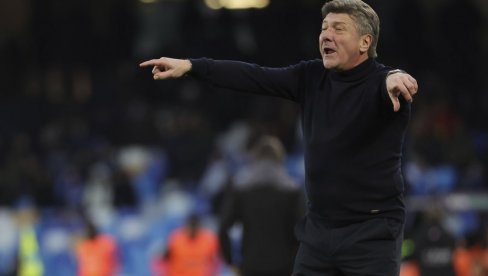 HAOS: Trener šampiona Italije u fudbalu smenjen objavom gazde - na Tviteru!