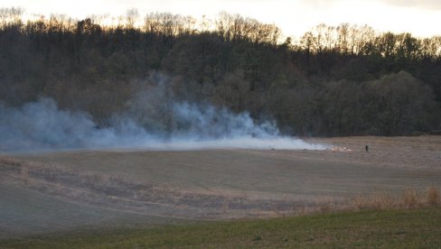 OD POČETKA GODINE 85 POŽARA NA OTVORENOM: Odeljenje za vanredne situacije u Jagodini - Spaljivanje trave i rastinja ugrožava se bezbednost ljudi
