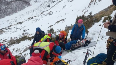 SRBIN POVREĐEN NA DURMITORU: Gorska služba spasavanja evakuisala planinara (FOTO)