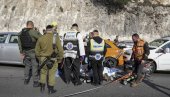 PRVI SNIMCI NAPADA NA AUTO-PUTU KOD JERUSALIMA: Izašli i počeli da pucaju po automobilima u koloni (FOTO/VIDEO)