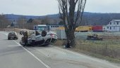 AUTOMOBIL ZAVRŠIO NA KROVU: Teška saobraćajna nesreća kod Ritopeka (FOTO/VIDEO)