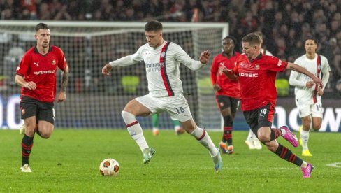 ЈОВИЋ И ЖИРУ ДЕЛЕ МИНУТАЖУ? Милан брани два гола предности у Прагу