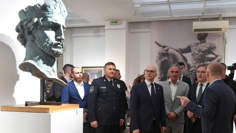 BORBA ZA SLOBODU JESTE BORBA ZA DRŽAVU: Ministri Selaković i Vučević na otvaranju izložbe Borba za srpsku državnost