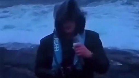 OVO NIJE OČEKIVAO: TV reporter će ovaj odlazak na teren sigurno upamtiti, riba ga pogodila u glavu (VIDEO)