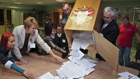 ОГРОМНА ИЗЛАЗНОСТ НА ИЗБОРИМА У БЕЛОРУСИЈИ: Прелиминарни подаци показују да је на биралишта изашло 73,08 одсто гласача