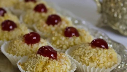 НАПРАВИТЕ ПИРИНЧАНЕ КУГЛИЦЕ: Тако мале, тако практичне, идеалне за сваку гозбу