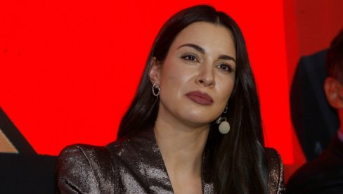 ИЗБЕГЛА ИЗ БОСНЕ, ОЦА НИЈЕ ВИДЕЛА ГОДИНАМА Тешко детињство Драгане Косјерине: То су трауме...