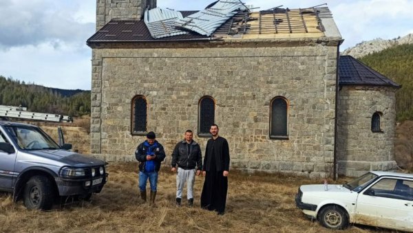 УТОЧИШТЕ ТОКОМ РАТА: Саниран кров српске светиње у селу Преодац код Босанског Грахова