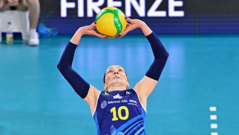 MAJINA VEČNA MAGIJA: Legendarna odbojkašica emotivno doživela osvajanje klupske titule prvaka sveta sa Skandićijem