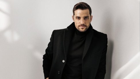 ЗНАЈУ СВАКУ МОЈУ ЕМОЦИЈУ НАПАМЕТ: Мирза Селимовић у дуплом сусрету са људима који га воле (ФОТО)