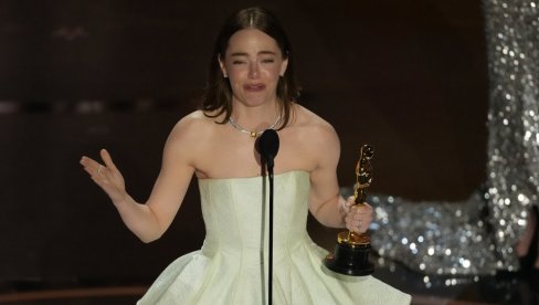 JECALA NA BINI: Popularna glumica doživela peh na dodeli Oskara, pa se požalila svima (FOTO/VIDEO)