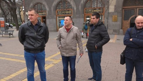 MAŠINE UMESTO ZEMLJIŠTA: Subotički poljoprivrednici dogovorili mere podrške