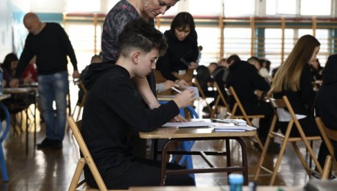 MALA MATURA SE POMERA ZA JEDAN DAN: Vlada usvojila izmene