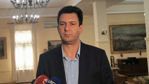 PAKETI ZA BEBE: Potpisani ugovori između Šapca i Ministarstva za brigu o porodici