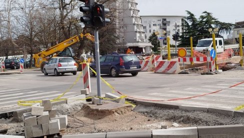 SUTRA ZATVARANJE GLAVNE RASKRSNICE: Evo kako će se odvijati saobraćaj u Paraćinu (FOTO)