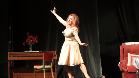 42.  НУШИЋЕВИ ДАНИ У СМЕДЕРЕВУ: Нушићева награда за животно дело Тањи Бошковић