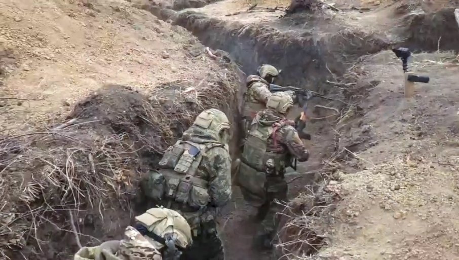 RASPADA SE FRONT U DNR: Ukrajinski mediji - Ruski prodor iza novih linija odbrane i minskih polja primorao VSU na povlačenje (VIDEO)