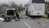 POGINUO VOZAČ: Teška saobraćajna nesreća na Ibarskoj magistrali (FOTO)