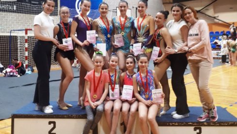OLIMPIK KUP U MLADENOVCU: Paraćinskim gimnastičarkama 11 medalja (FOTO)