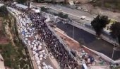 ИЗБОРИ У ЈЕРУСАЛИМУ: Стотине људи окупило се испред Кнесета друге ноћи предизборних протеста (ВИДЕО)