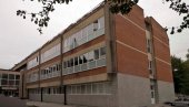 MALOLETNICI PRETUKLI UČENIKA: Incident na parkingu Medicinske škole u Beranama