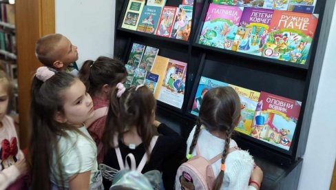 OD ČITANJA SE RASTE: Međunarodni dan dečje knjige u KC Ribnica