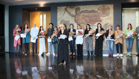 PRIZNANJA ZA DAN KUĆE: Godišnje nagrade JDP dodeljene umetnicima teatra na Cvetnom trgu
