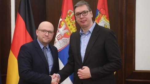 IZUZETNO TEŽAK RAZGOVOR SA ZARACINOM Vučić: Srbija će se suprotstaviti poniženjima koja su joj pripremljena u Savetu Evrope i UN