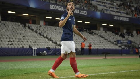 TRPEO SAM UVREDE I KRITIKE... Čerki napušta Olimpik iz Liona, a ovi ga klubovi traže