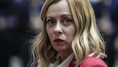 MELONI PRODAJE NA AUKCIJI POKLONE STRANIH LIDERA: Tepisi, nakit, cipele od pitona, predmeti vredni više od 300 evra