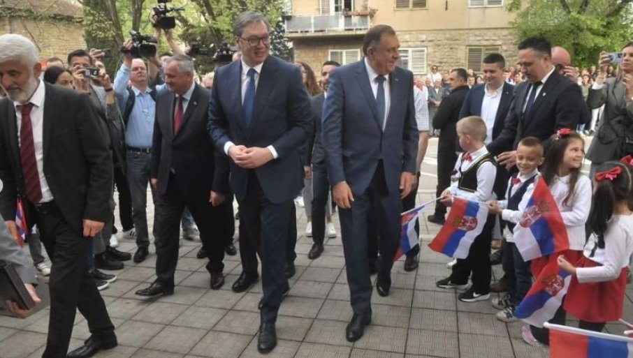 "SA DODIKOM U JUNAČKOJ BILEĆI" Oglasio se Vučić - Srbija će pomoći, svaki deo našeg naroda je podjednako važan, ma gde živeo