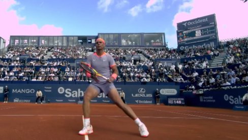 CEO SVET JE OVO PRATIO: Rafael Nadal prvi put posle 681 dana igrao na šljaci takmičarski meč! (VIDEO)
