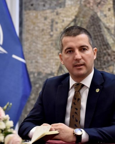 NOVA SRAMOTA: Dva crnogorska poslanika u PS NATO glasali za tzv. Kosovo - bruka Alekse Bečića!