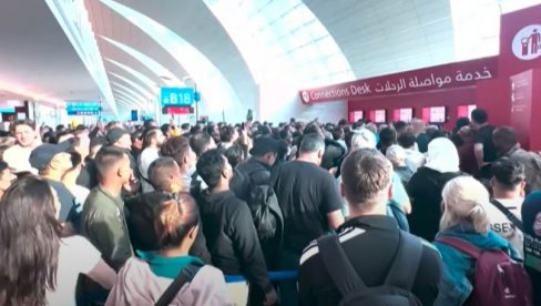 ЛЕТОВИ И ДАЉЕ КАСНЕ: Аеродром Дубаи биће враћен у пун капацитет рада за 24 сата