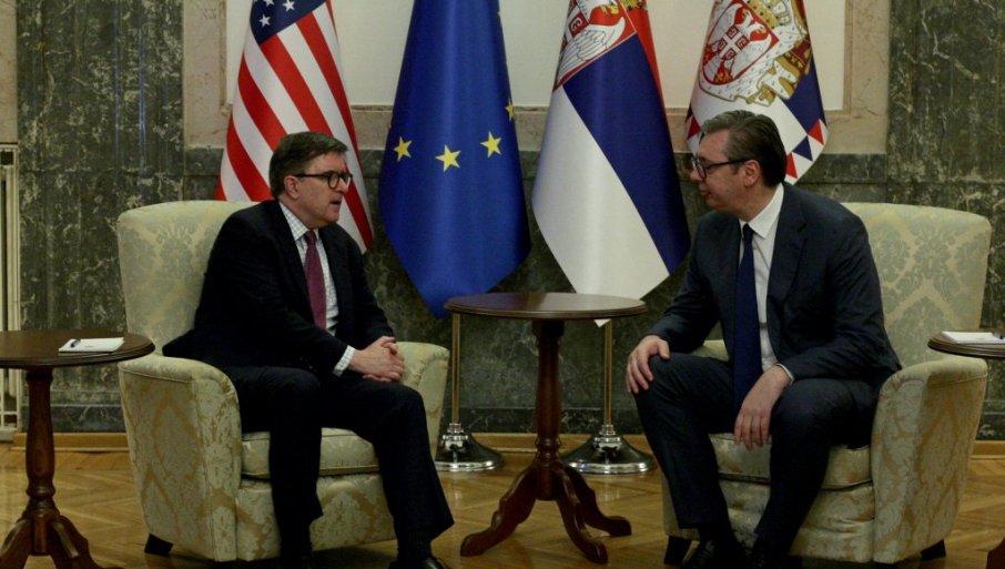 POČEO SASTANAK: Predsednik Vučić se sastao sa Džejmsom O'Brajanom