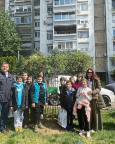 JEDNA ŠKOLA = JEDNO DRVO: Opština Vračar obeležila Međunarodni dan planete Zemlje