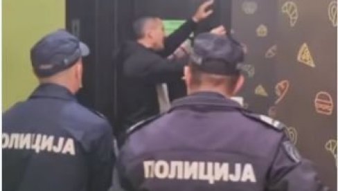 ТАКСИСТА НАВОДНО ПОКУШАО ДА УБИЈЕ ПУТНИКЕ ШРАФЦИГЕРОМ? Испливао снимак драме у Ваљеву, полиција реаговала (ВИДЕО)