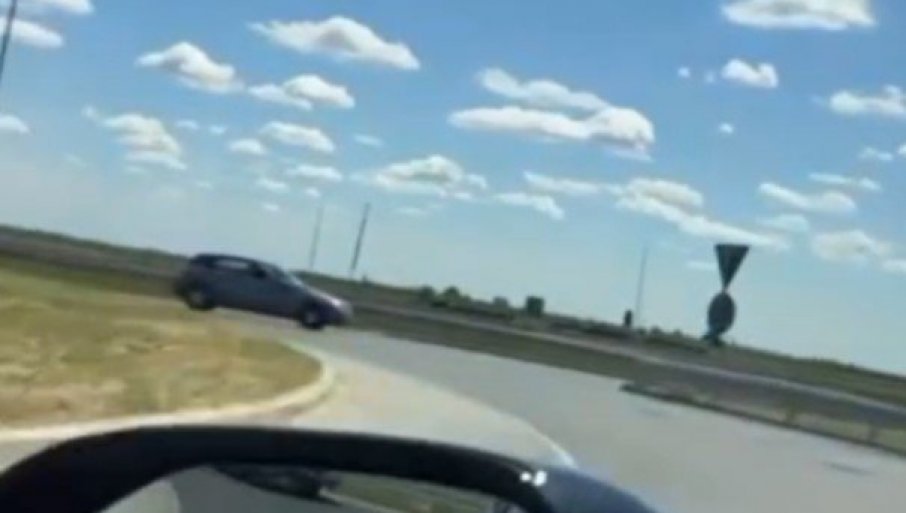 "DA LI JE ON NORMALAN BRE?!" Ovo se stvarno ne viđa svaki dan - Novi snimak nesavesne vožnje na putevima Srbije razbesneo sve (VIDEO)