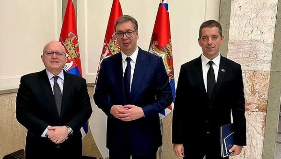 "RAZGOVOR SA STARIM PRIJATELjEM": Vučić se sastao sa Rikerom