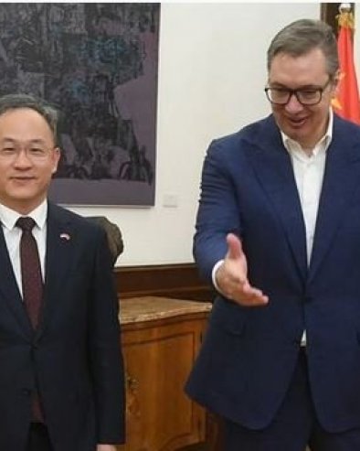 POSLEDNJE PRIPREME ZA POSETU SI ĐINPINGA: Vučić se sastao sa kineskim ambasadorom (FOTO)