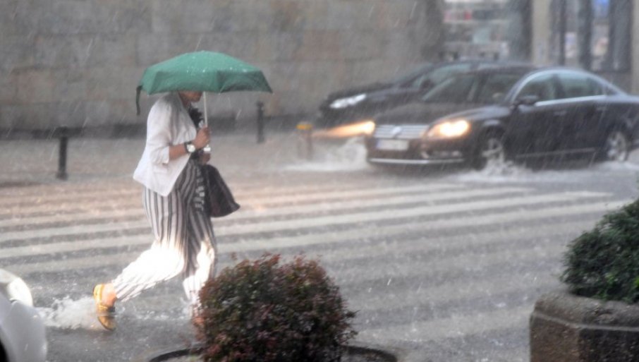 DANAS STIŽE VELIKO NEVREME: Dva dela Srbije na udaru, najavljena veća količina padavina