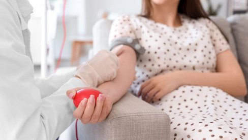 ХИТАН ПОЗИВ ГРАЂАНИМА! Сутра ће бити одржана добровољна акција давања крви у просторијама Црвеног Крста у Сремској Митровици