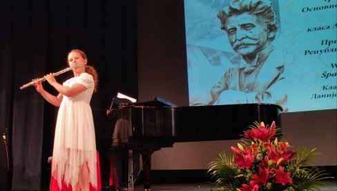 МУЗИКА ЈЕ ГЛАС ДУШЕ: Музичка школа из Вршца концертом обележила своју годишњицу