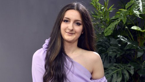 CRTALA KAO VELIKA VEĆ SA ŠEST GODINA: Tamara Rogović, najmlađi master umetnosti na svetu bila gost Novosti