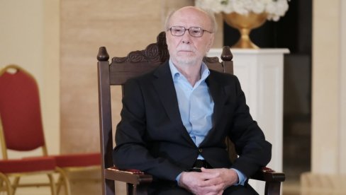 ZA CELOKUPNO PESNIČKO DELO: Pesniku Gojku Đogu književna nagrada „Izviiskra NJegoševa“