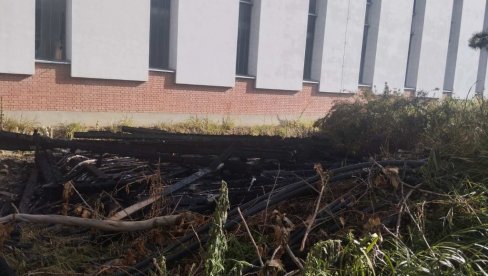 НЕВРЕМЕ УЗРОК ПОЖАРА: У дворишту Електровојводине у Новом Саду синоћ избио пожар