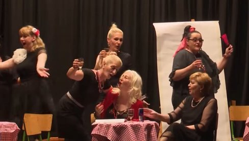 HIT PREDSTAVOM LEČE KOLEGINICE: Vaspitačice i spremačice iz vrtića u Vrbasu postale glumice na glasu