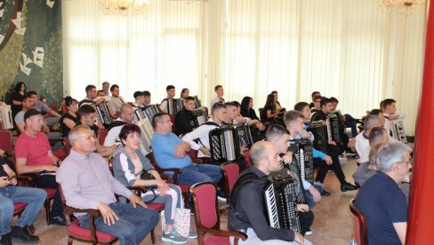 PROŠLO 16 NAJBOLJIH: Održana audicija za festival Zlatne harmonike Kraljeva