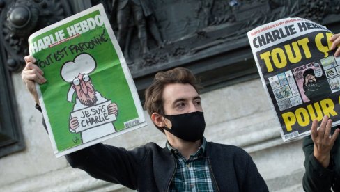 ТЕРОРИСТИЧКА ПРЕТЊА? Приведен мушкарац због мејла редакцији часописа Шарли Ебдо