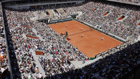 ХАОС НА РОЛАН ГАРОСУ! Организатори чупају косу, нико неће да игра у једном термину